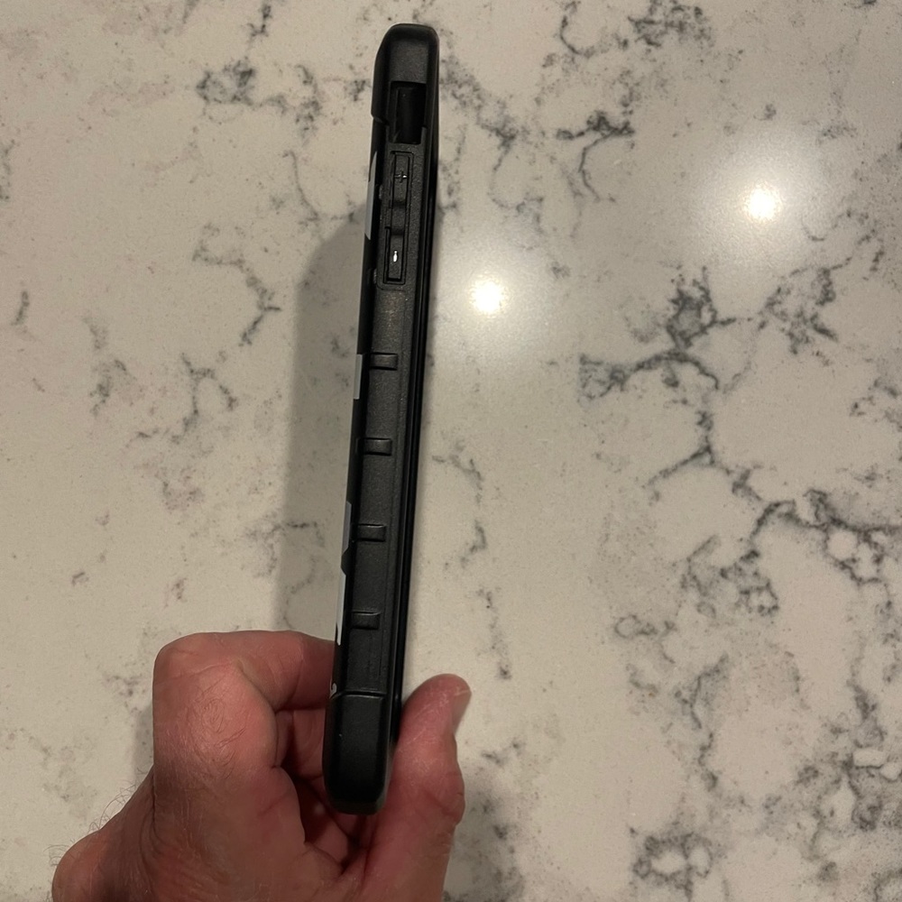 iPhone case - Picture 3 of 4